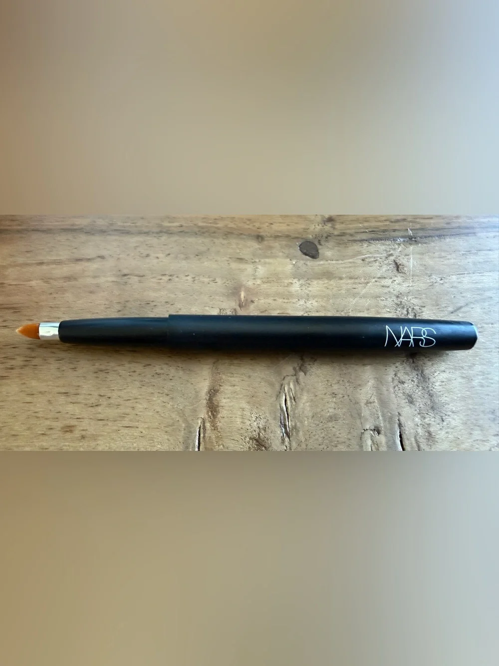 NARS retractable lip